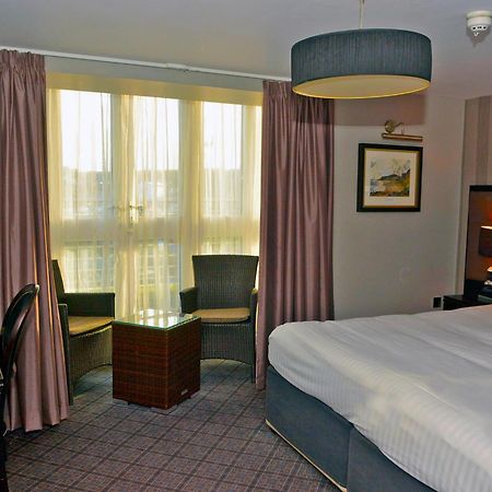 The Angel Hotel Wetherspoon Уитби Екстериор снимка