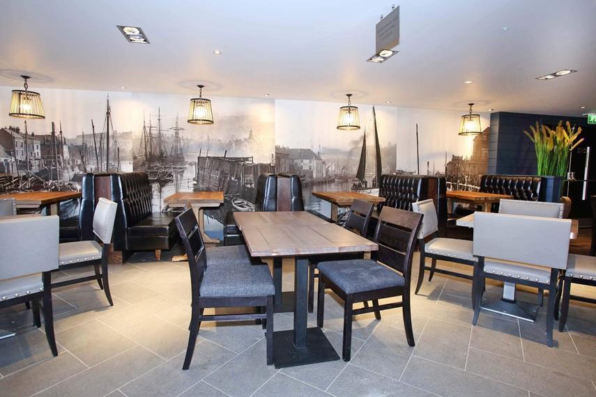 The Angel Hotel Wetherspoon Уитби Екстериор снимка