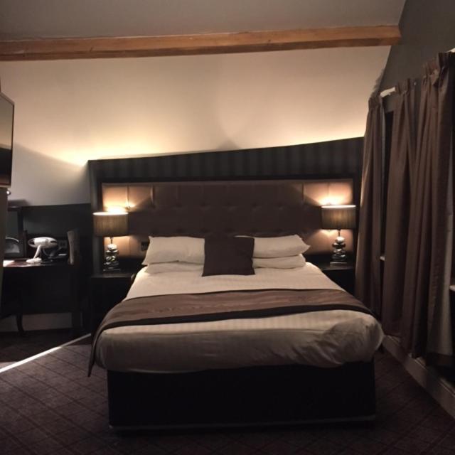 The Angel Hotel Wetherspoon Уитби Екстериор снимка